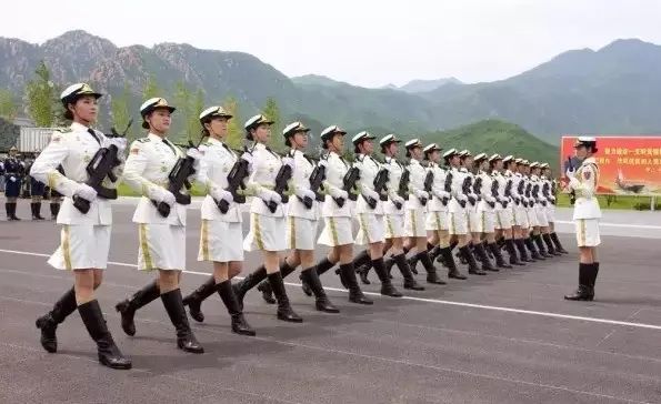 中国女兵方队视频2019,展现飒爽英姿与不屈精神,中国女兵方队视频2019,飒爽英姿与不屈精神的展现