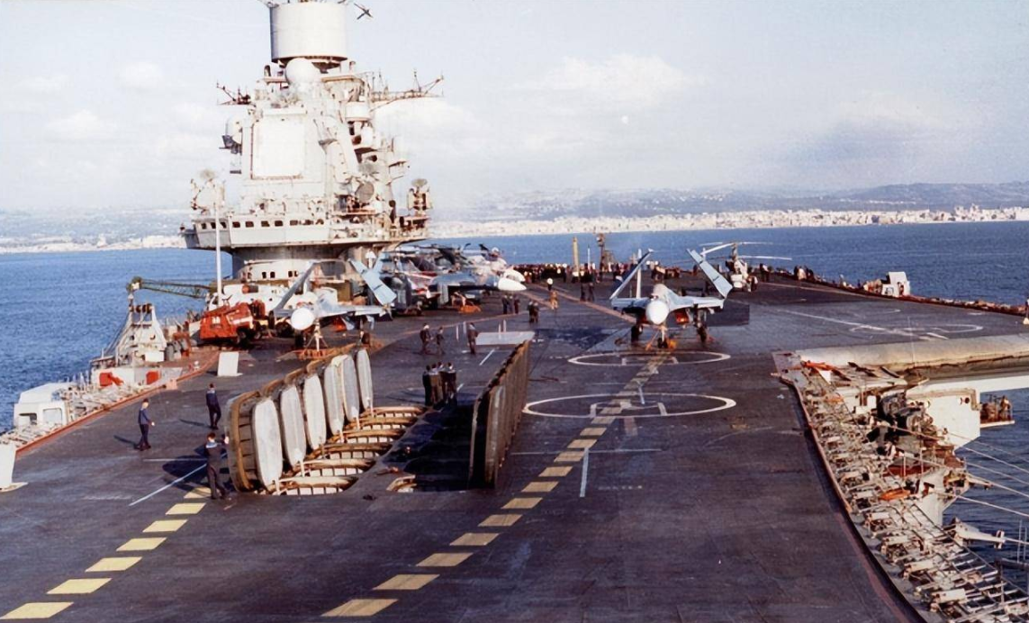 瓦良格号土耳其事件始末,揭秘事件年份及其深远影响,瓦良格号土耳其事件始末揭秘,事件年份与深远影响探究