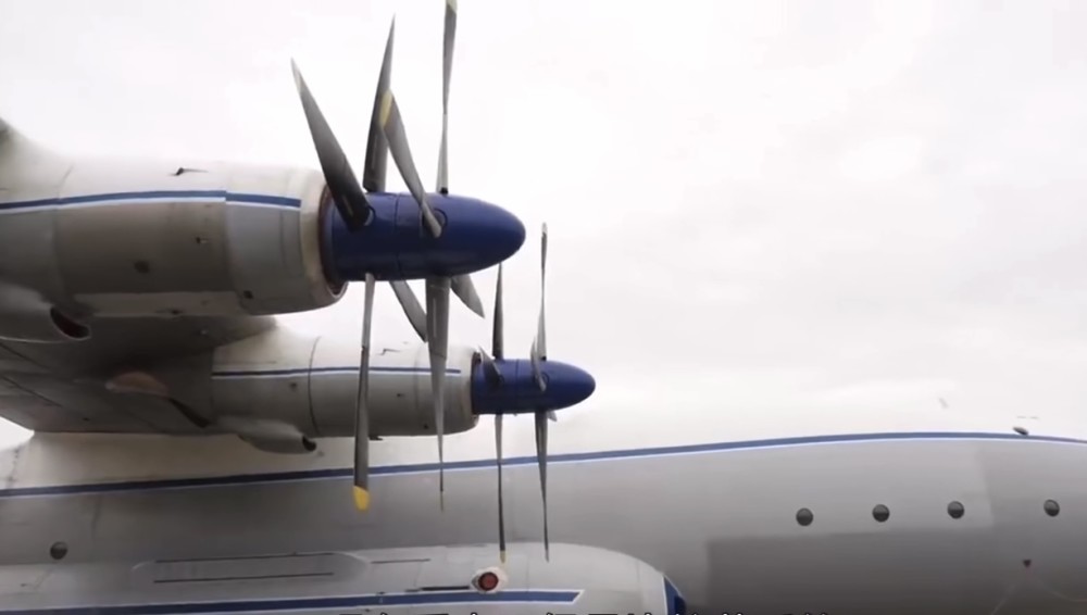 PT6E系列涡桨发动机,性能与应用探讨,PT6E系列涡桨发动机性能及应用探讨