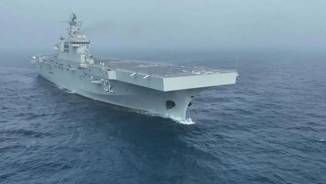 海南舰、大连舰与长征舰,中国海军的新时代篇章,中国海军新篇章,海南舰、大连舰与长征舰齐头并进