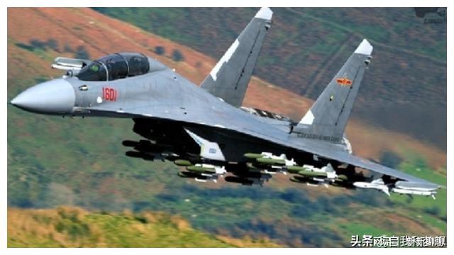歼-16B简介,新一代空中霸主的风采,歼-16B新一代空中霸主风采展现