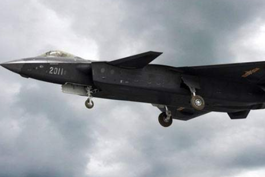 专家歼-20对比F-22,深度解析两款战斗机的优劣差异,歼-20与F-22深度对比,解析两款战斗机的优劣差异