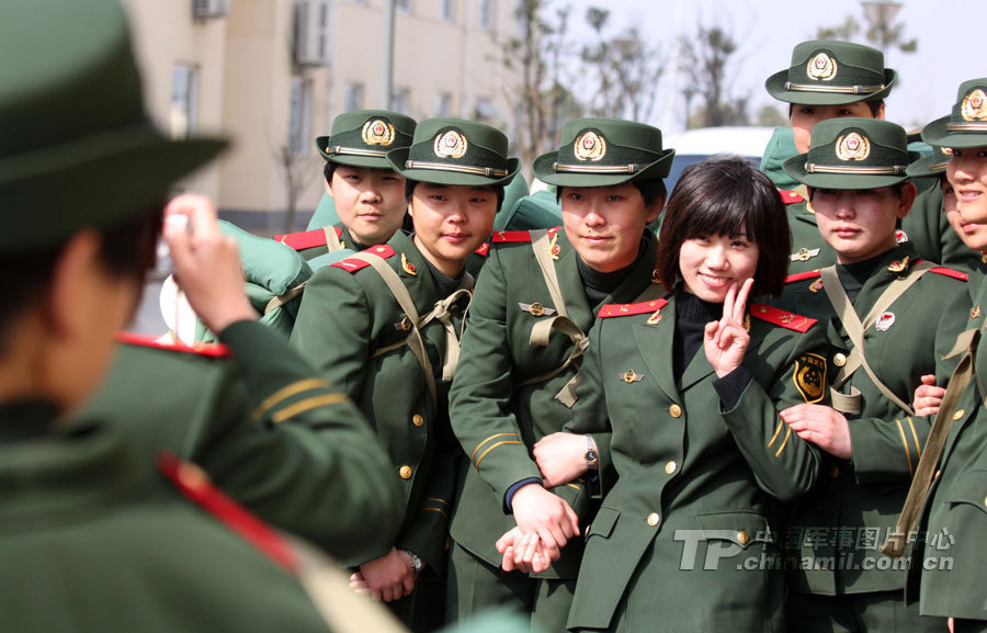 中国武警女兵单身照片,展现新时代女性的风采与力量,中国武警女兵单身照片,新时代女性的风采与力量展现