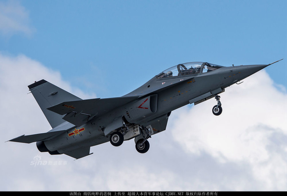 歼八与歼七,两款战斗机的显著区别,歼八与歼七战斗机的显著区别对比